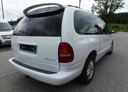 Dodge Grand Caravan 8