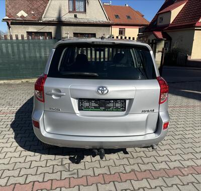Toyota RAV4 6