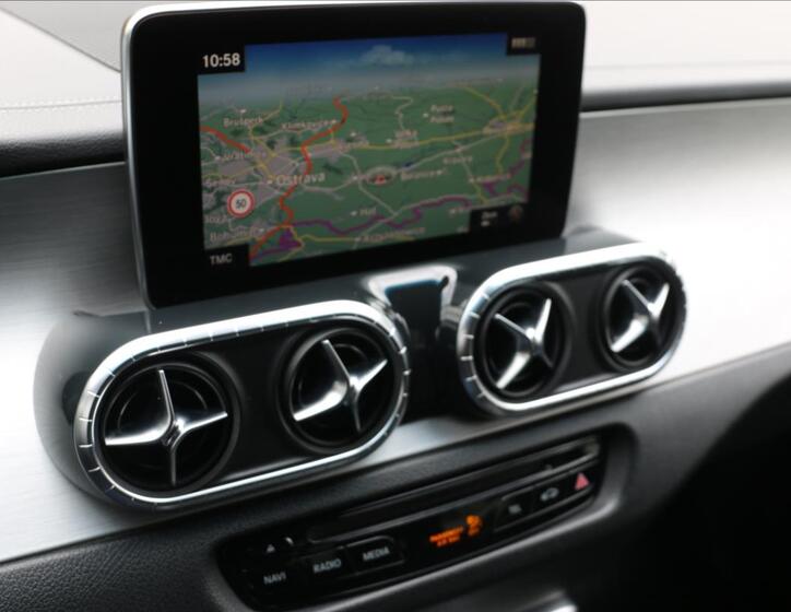 Mercedes-Benz Třídy X 22