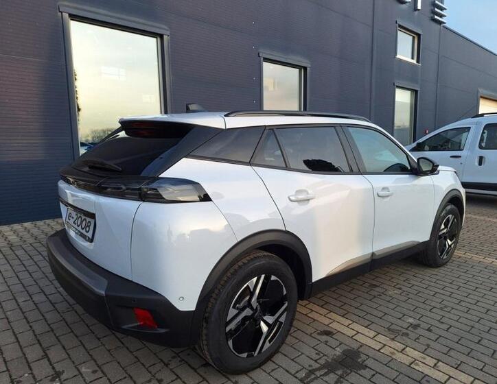 Peugeot 2008 7