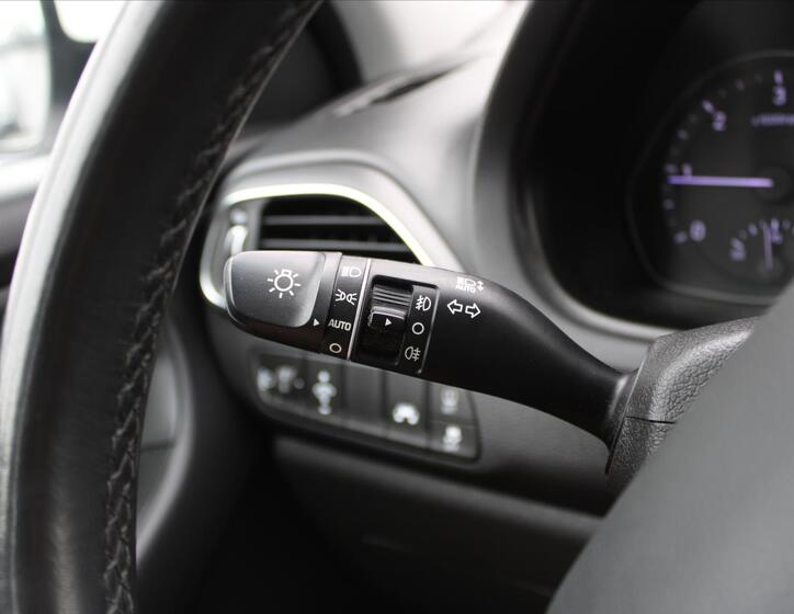 Hyundai i30 16
