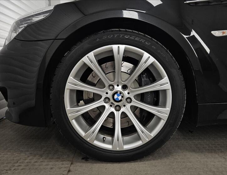 BMW M5 33