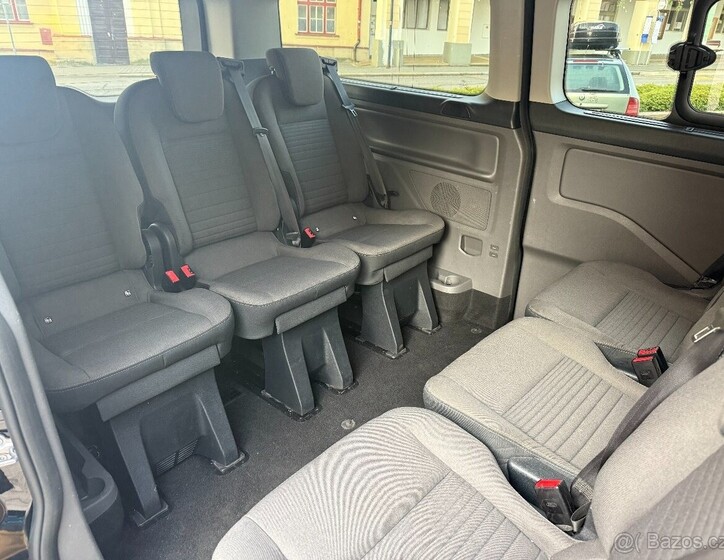 Ford Tourneo 15