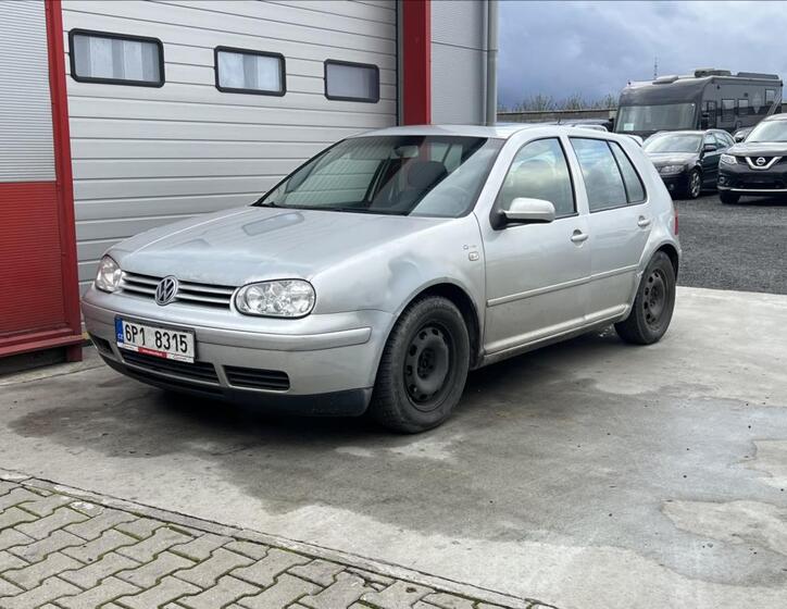 Volkswagen Golf 1