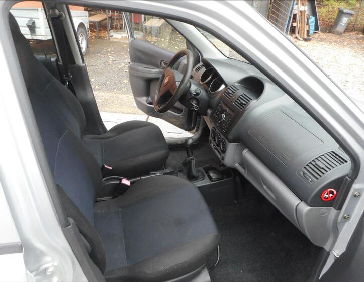 Suzuki Ignis 16