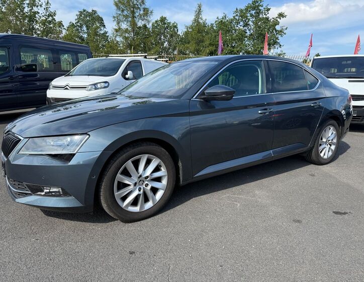Škoda Superb 1