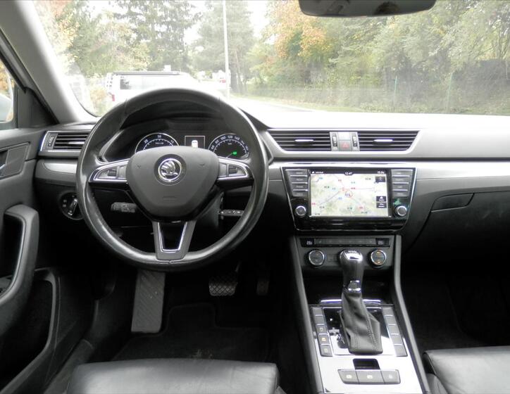 Škoda Superb 18