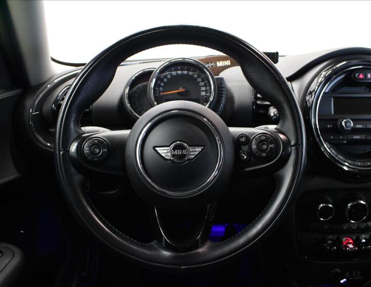 Mini Clubman 17