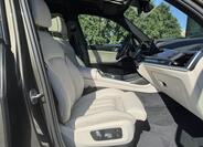BMW X7 24