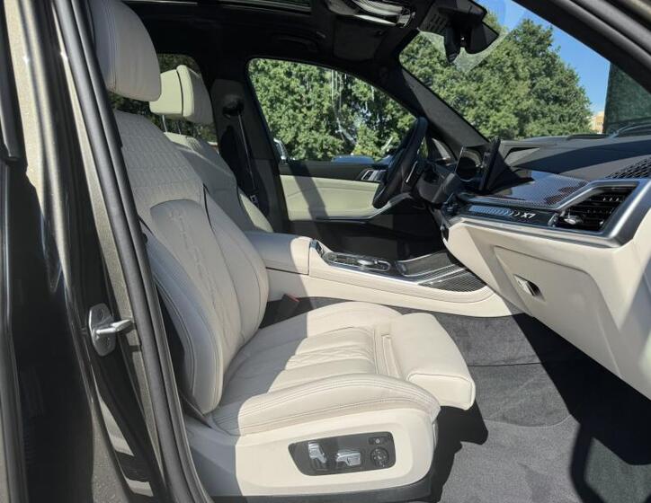 BMW X7 24