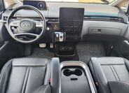 Hyundai Staria 17
