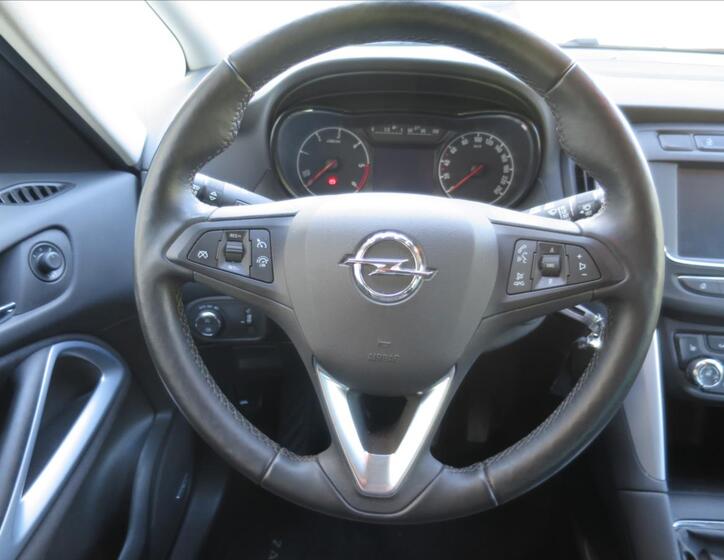 Opel Zafira 8