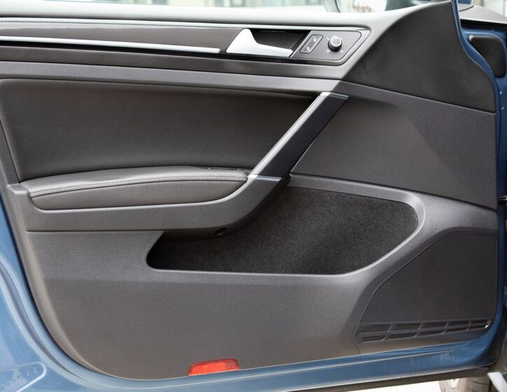 Volkswagen Golf 23