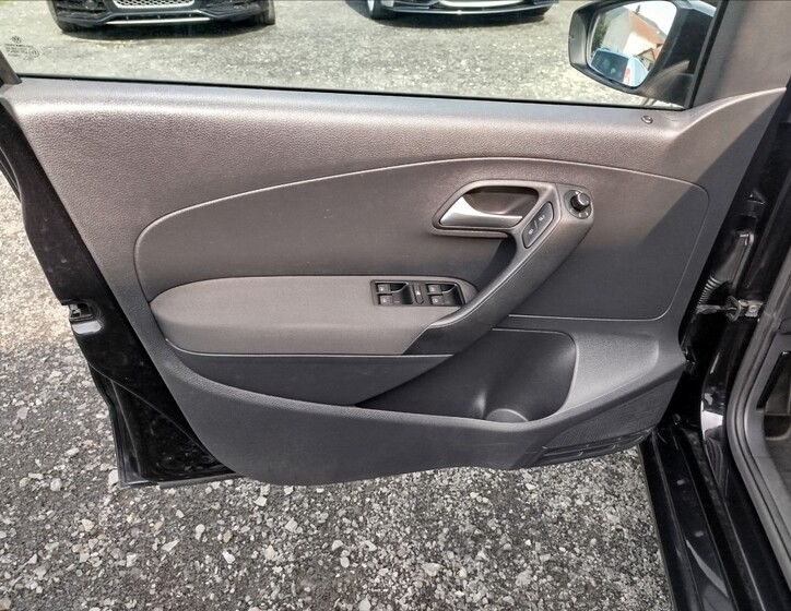 Volkswagen Polo 9