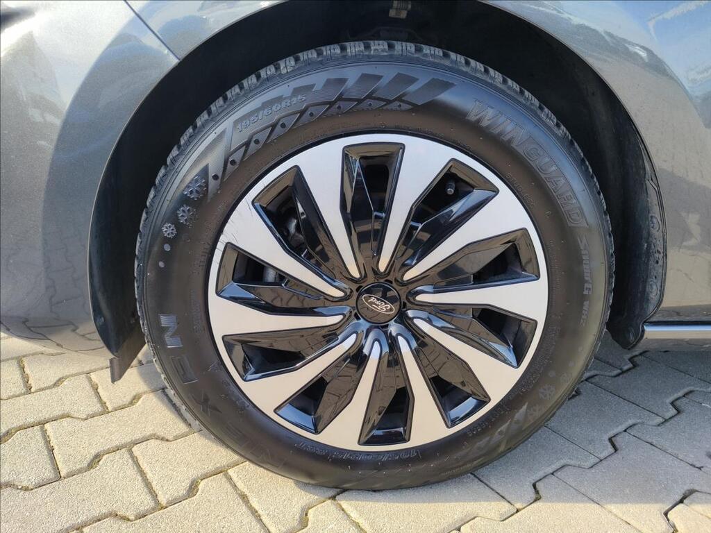 Ford Fiesta 9
