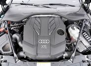 Audi A8 10