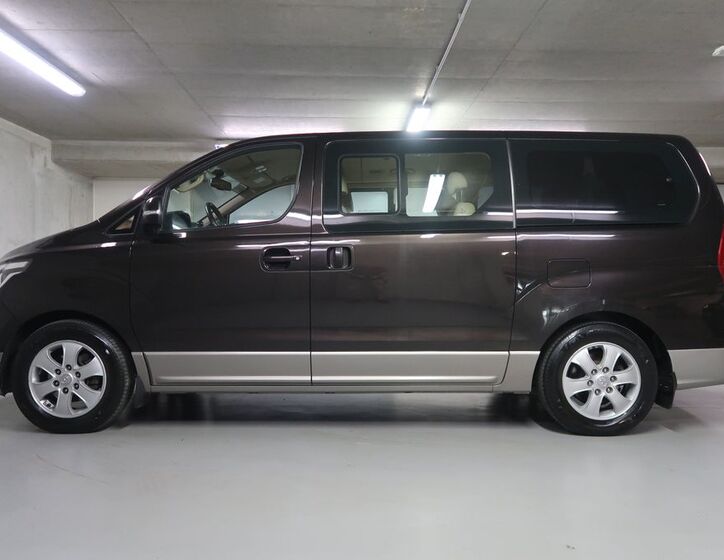 Hyundai H 1 8