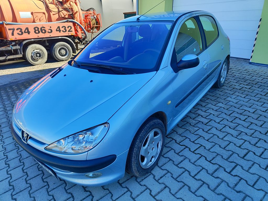 Peugeot 206