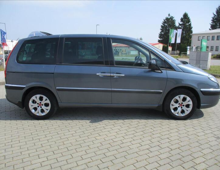 Citroën C8 5
