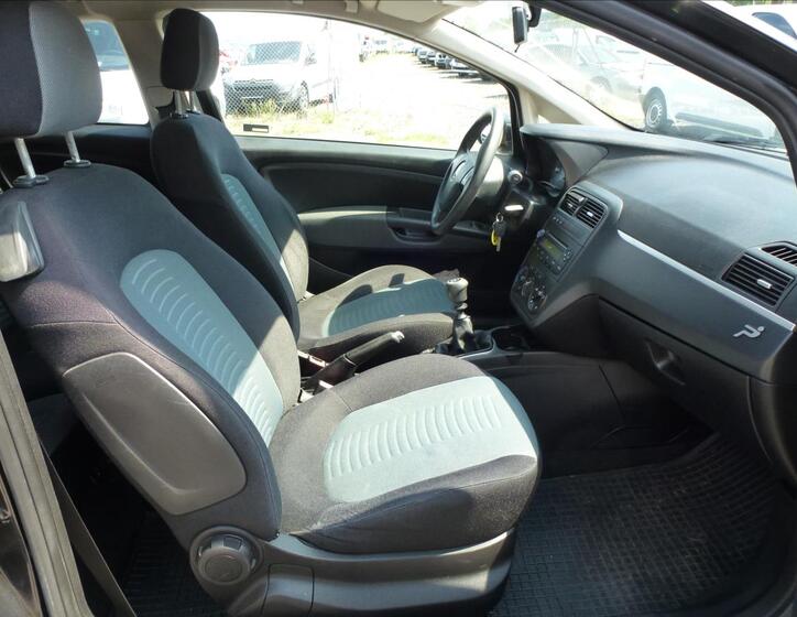 Fiat Grande Punto 23