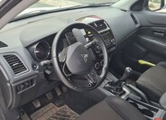 Mitsubishi ASX 8