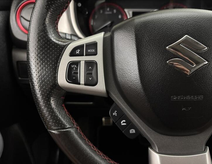 Suzuki Vitara 10