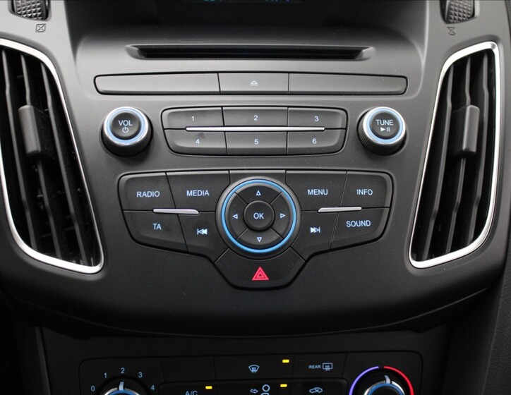 Ford Focus 11