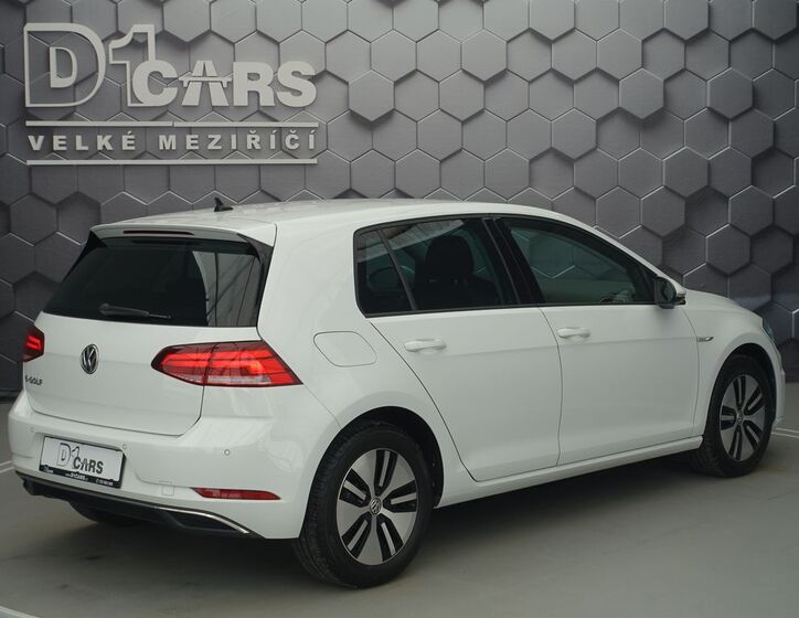 Volkswagen Golf 2