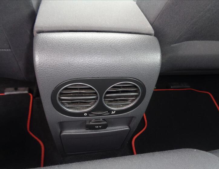 Volkswagen Golf Plus 11