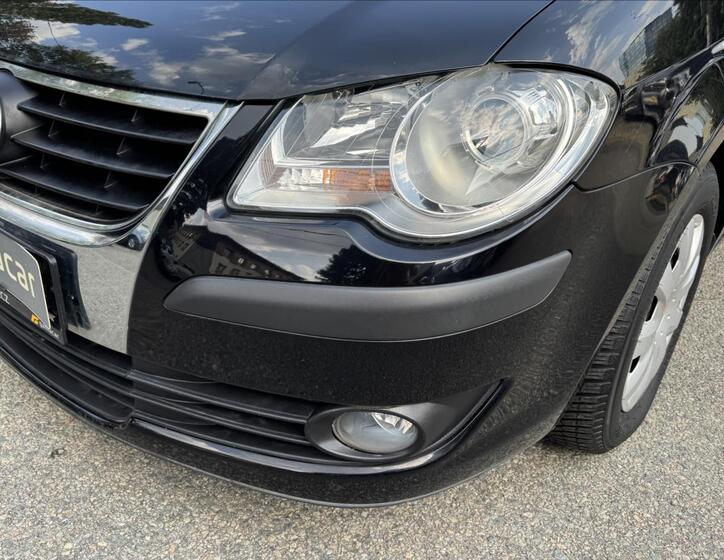 Volkswagen Touran 16