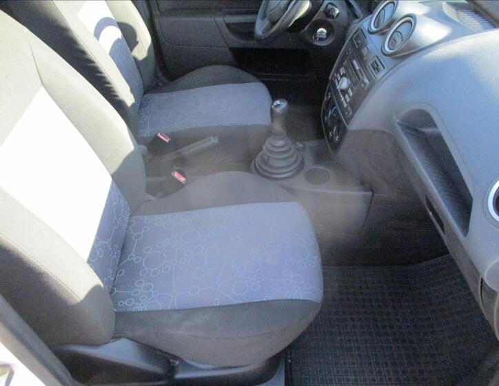 Ford Fiesta 18