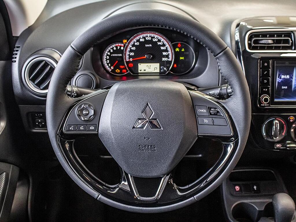 Mitsubishi Space Star 11