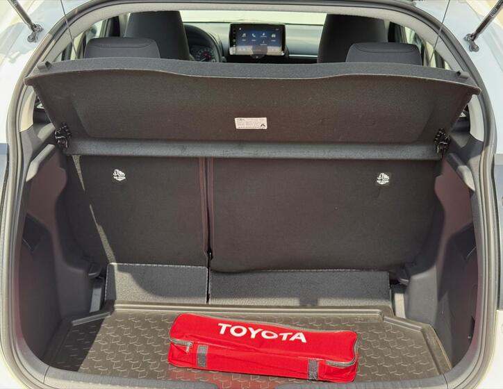 Toyota Yaris 19