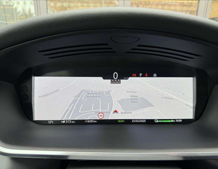 Jaguar I-Pace 26