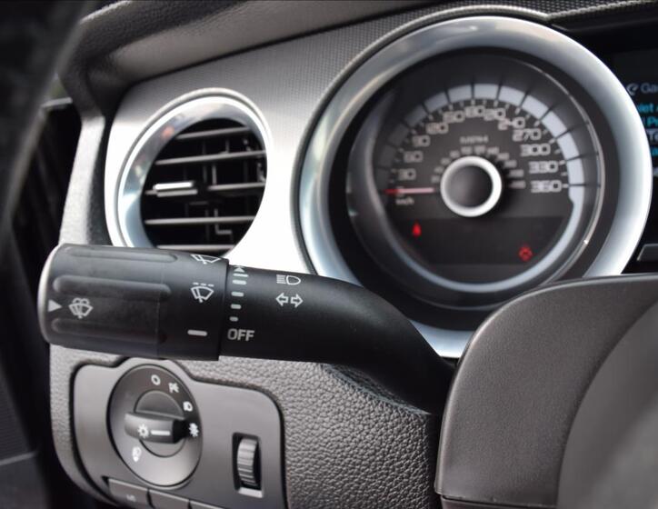 Ford Mustang 27