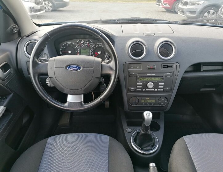 Ford Fusion 9