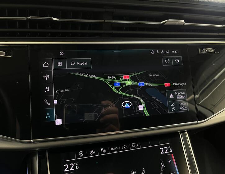 Audi Q8 12