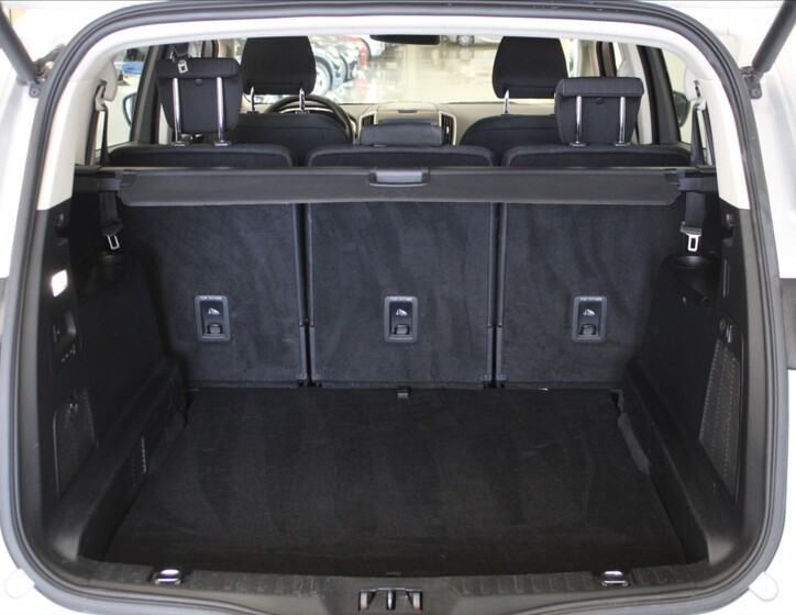 Ford S-MAX 21