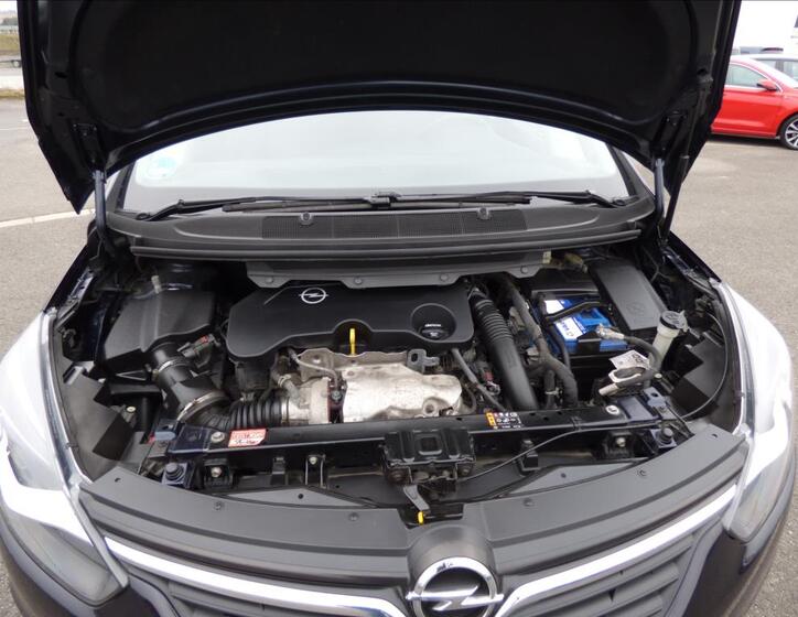 Opel Zafira 60