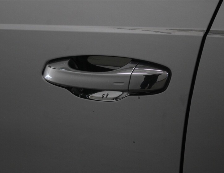 Audi Q3 24