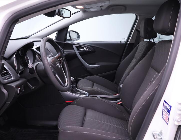 Opel Astra 11