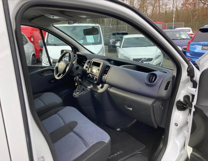 Opel Vivaro 27