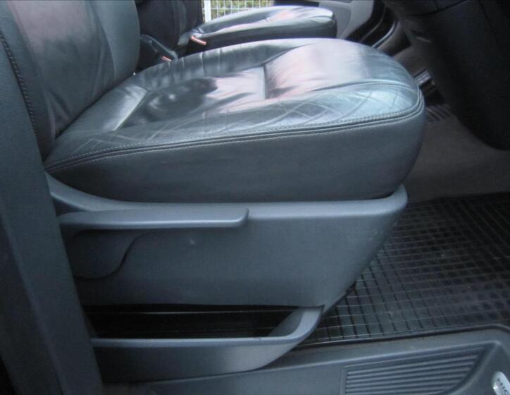 Volkswagen Multivan 26
