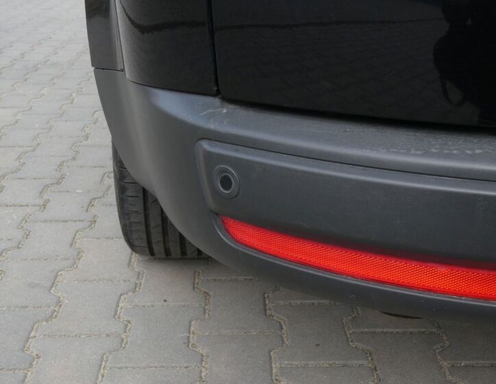 Ford Galaxy 18