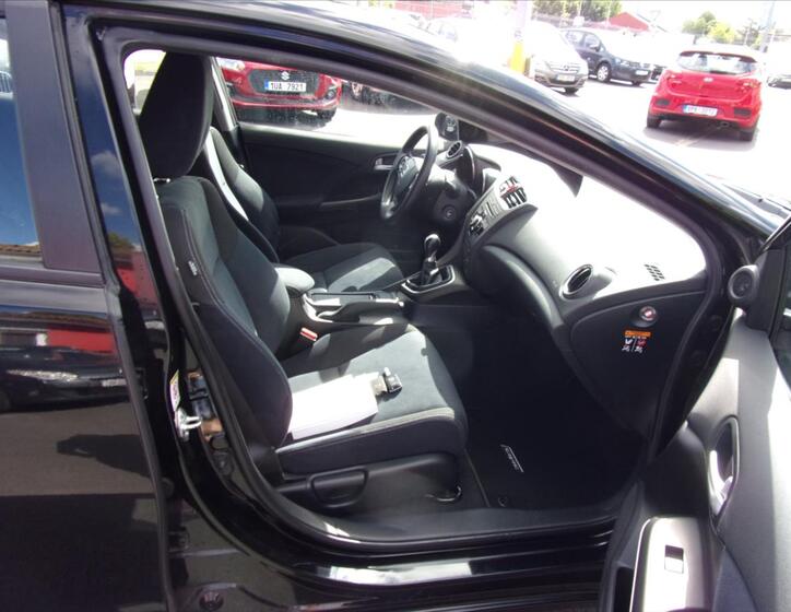 Honda Civic 9