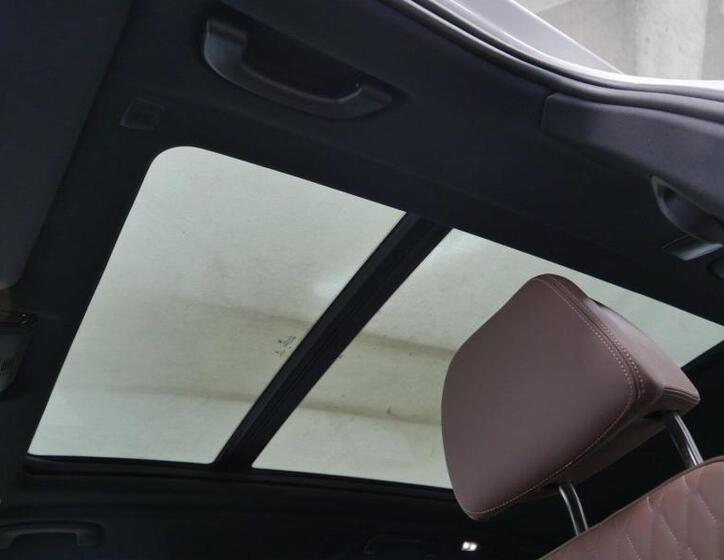 BMW X5 8