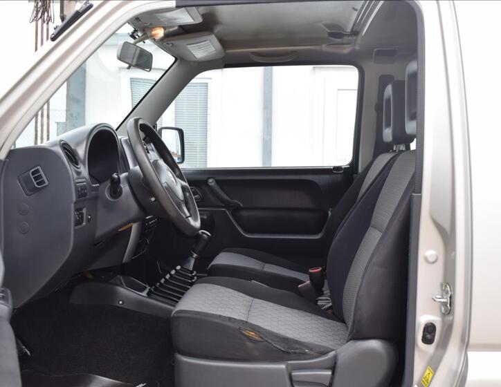 Suzuki Jimny 15