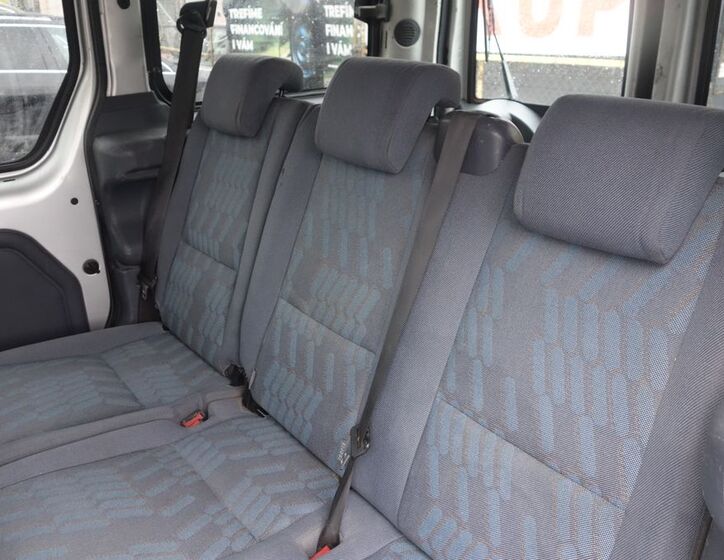 Ford Tourneo Connect 19