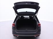 Volkswagen Passat 9