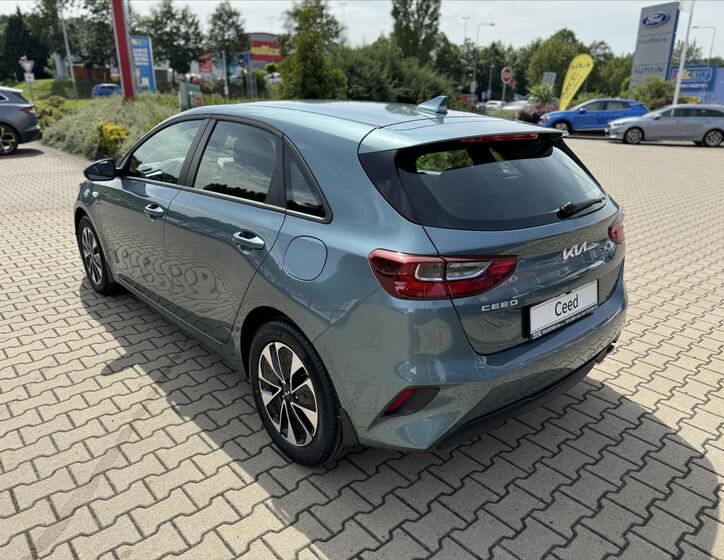 KIA Ceed 4